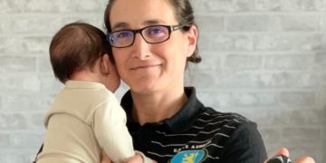 Helen Roca: "A incerteza de se vas poder volver é o máis complicado de ser nai"