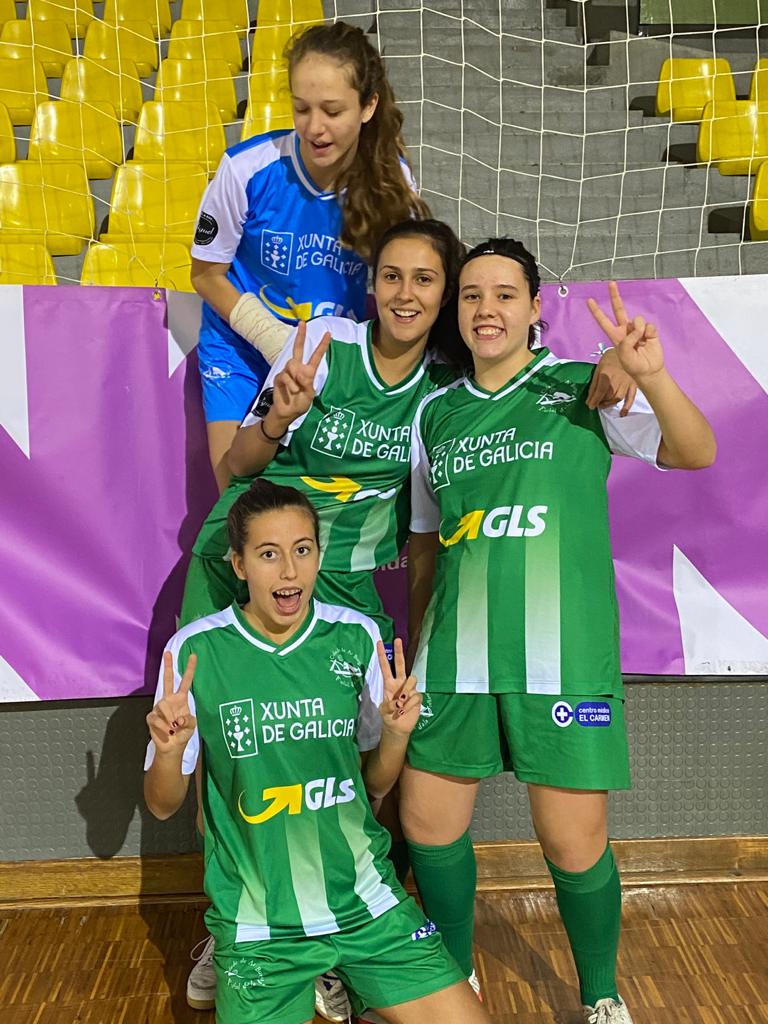 Catro xogadoras de 15 anos debutaron esta tempada co Cidade de As Burgas / MANOLO CODESO