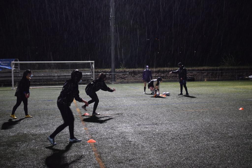 Nin a choiva frea o traballo das xogadoras galegas do Pontevedra Rugby Club que debutarán en División de Honor B / PRC