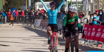 Marina González, Illas Cíes Cycling Team, campioa en máster-40A / LUZ IGLESIAS RFEC