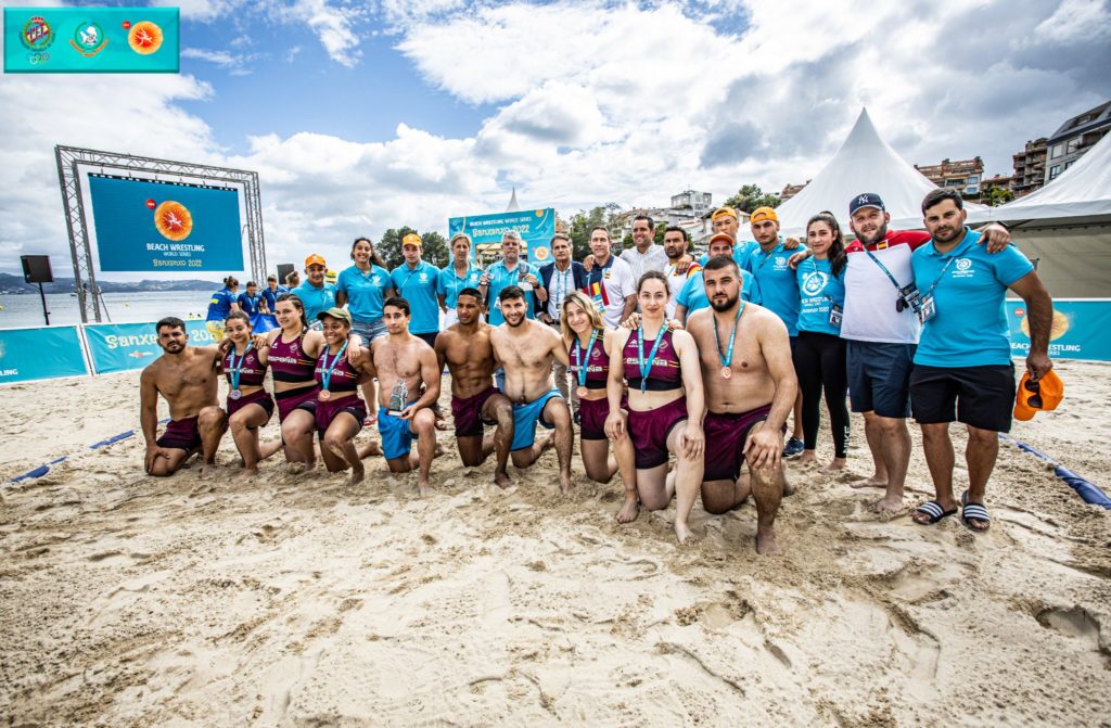 Equipo español de loita praia, no 2º ranking series mundiais celebrado en Sanxenxo / FEGALOITA