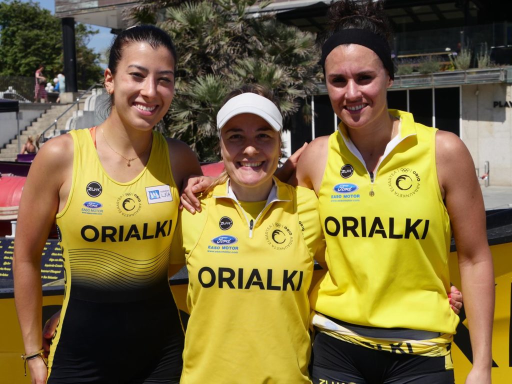 As tres remeiras galegas de Orio: Noa Viaño (Redondela), Vicky Piñeiro (Cangas) e Andrea Oubiña (O Grove) / @WASKERGZ