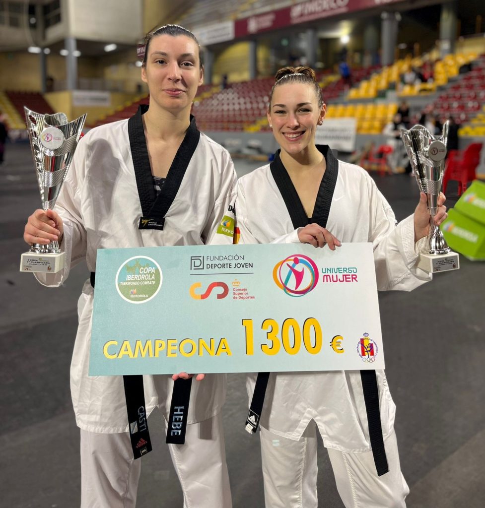Tania Castiñeira e Arlet Ortiz, campioas da Copa Iberdrola de taekwondo 2022 / FEDERACIÓN GALEGA DE TAEKWONDO