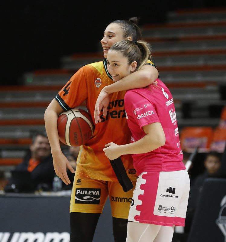 A galega Raquel Carrera, milita no Valencia Basket / MIGUEL ÁNGEL POLO